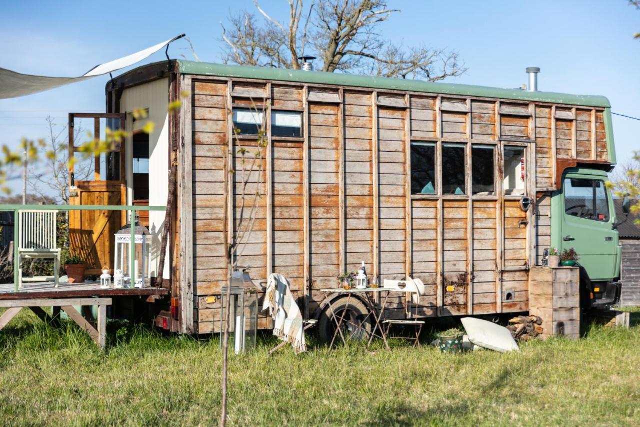 The Hoot Romantic Glamping Southwick  エクステリア 写真