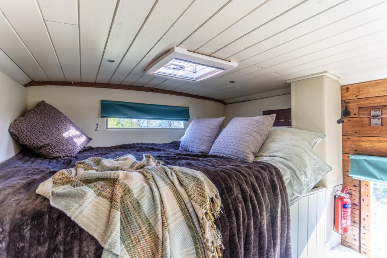The Hoot Romantic Glamping Southwick  エクステリア 写真